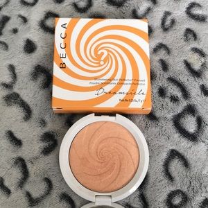 BECCA highlighter in Dreamsicle